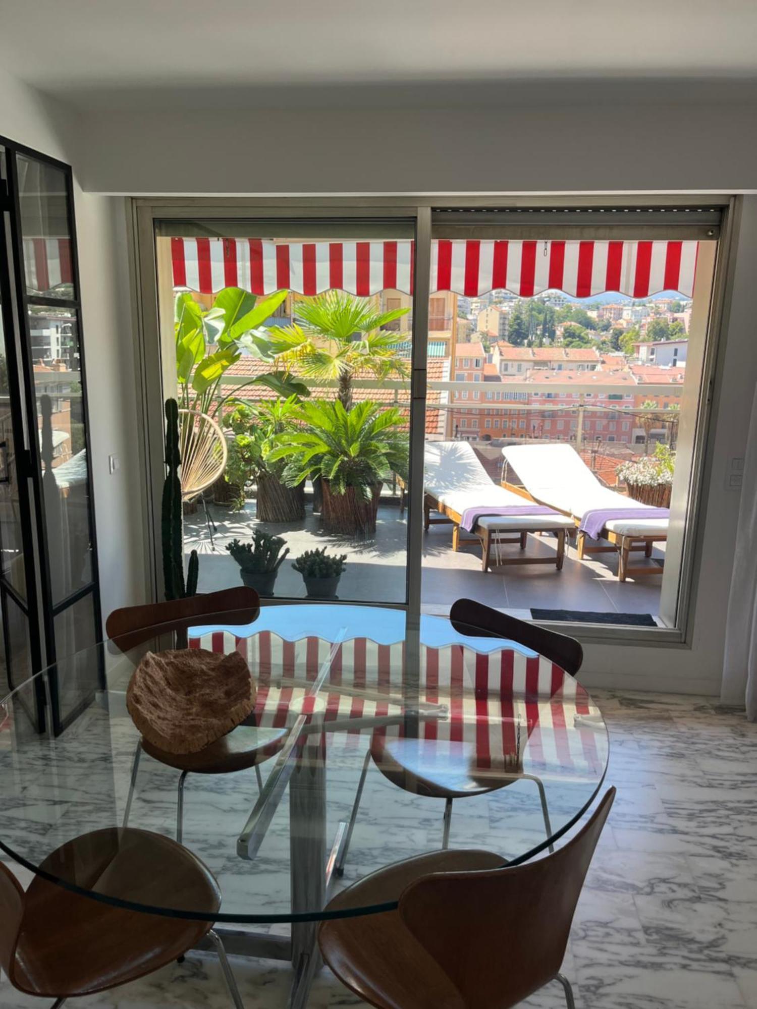 Apartment Splendide Penthouse Au Coeur De Nizza